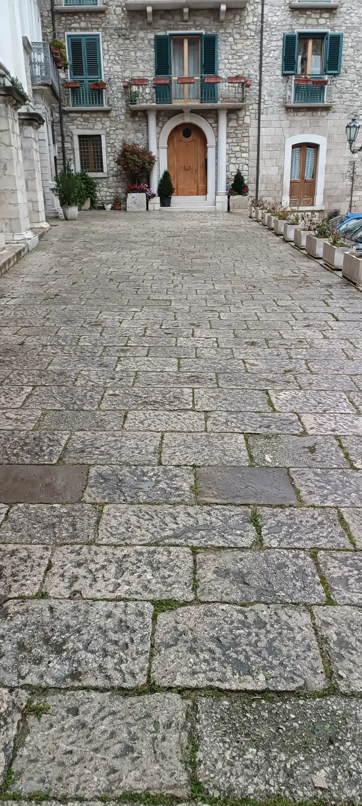 Pulizia del centro storico — foto 2 - Congeav Sezione Trivento